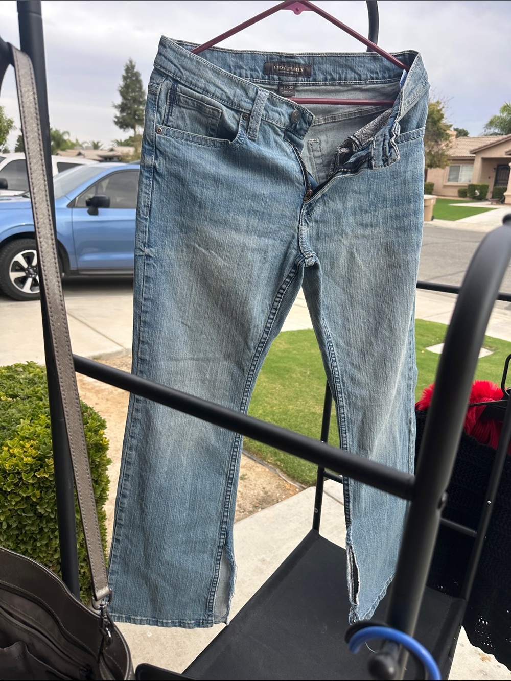 Light Wash Women’s Jeans